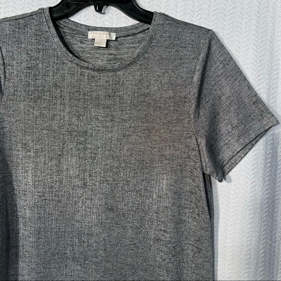 finn & grace / silver and black metallic crew neck short sleeve top - Picture 2 of 5